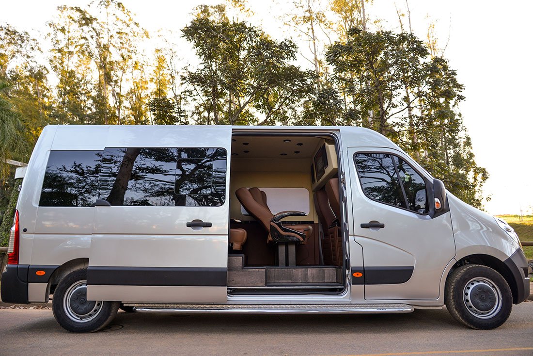 Transformação De Vans para Passageiros